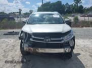 ✅ 2019 Toyota Highlander Hybrid XLE • VIN: 5TDJGRFH2KS074506 • Лот: 42684289. Опубликован ранее на IAAI с пробегом 32 785 миль. Бесплатный доступ к архиву аукционных продаж из США и подробный отчёт об истории автомобиля на DreamBid. Изображение 6.