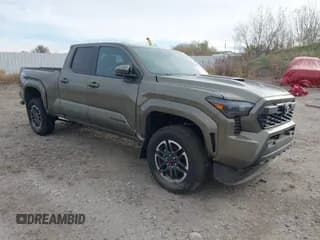 ✅ 2024 Toyota Tacoma Limited • VIN: 3TMLB5JN4RM053972 • Lot: 40801044. Listed on IAAI with 2,643 mi. Free auction sales archive from the USA and detailed vehicle history report at DreamBid. Image 1.