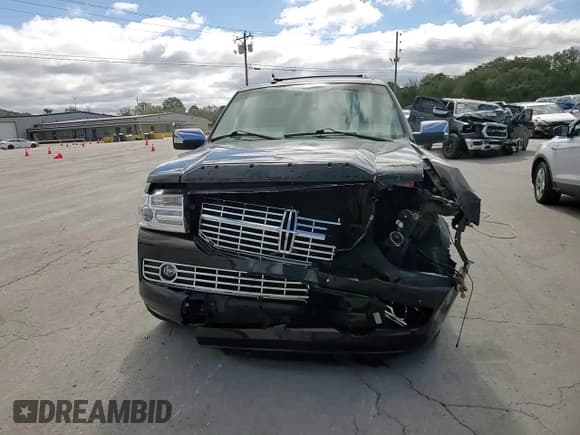 ✅ 2013 Lincoln Navigator • VIN: 5LMJJ3H5XDEL04599 • Lot: 85819575. Wystawiony na Copart z przebiegiem 117 425 mil. Bezpłatny archiwum sprzedaży aukcyjnych z USA i szczegółowy raport historii pojazdu na DreamBid. Zdjęcie 14.