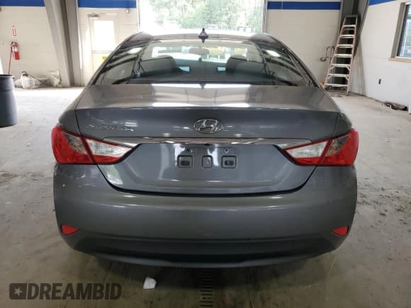 ✅ 2014 Hyundai Sonata GLS • VIN: 5NPEB4AC0EH890686 • Lot: 72379294. Listed on Copart with 175,607 mi. Free auction sales archive from the USA and detailed vehicle history report at DreamBid. Image 6.