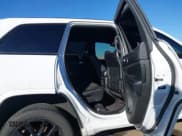 ✅ 2018 Jeep Grand Cherokee Altitude • VIN: 1C4RJFAG0JC266895 • Лот: 43547743. Опубликован ранее на IAAI с пробегом 102 422 миль. Бесплатный доступ к архиву аукционных продаж из США и подробный отчёт об истории автомобиля на DreamBid. Изображение 8.