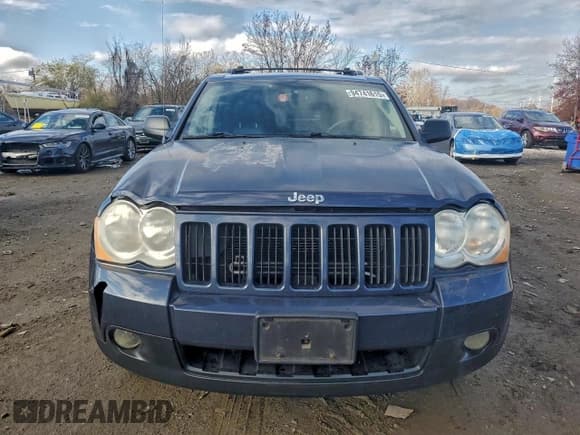 ✅ 2008 Jeep Grand Cherokee Laredo • VIN: 1J8HR48N38C228819 • Lot: 94741615. Wystawiony na Copart z przebiegiem 268 564 mil. Bezpłatny archiwum sprzedaży aukcyjnych z USA i szczegółowy raport historii pojazdu na DreamBid. Zdjęcie 5.