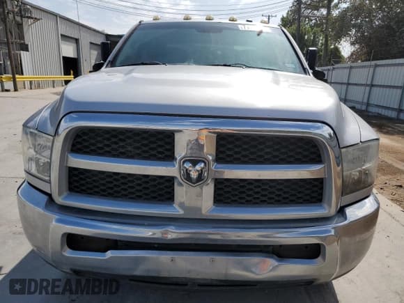 ✅ 2015 Ram 2500 Tradesman • VIN: 3C6UR5HJ2FG610916 • Lot: 79459784. Listed on Copart with 203,621 mi. Free auction sales archive from the USA and detailed vehicle history report at DreamBid. Image 5.