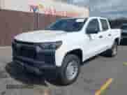 2023 Chevrolet Colorado 2WD Work Truck с VIN 1GCGSBEC5P1123711, выставлен на аукционе IAAI как лот 43422639 с пробегом 45 904 миль миль и . История ставок и продаж доступна на DreamBid. Изображение 2.