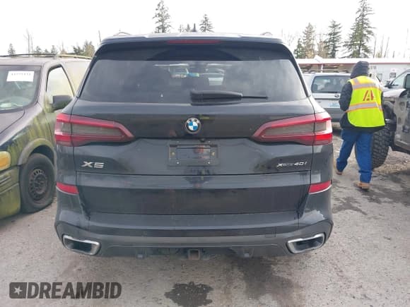 ✅ 2020 BMW X5 xDrive40i • VIN: 5UXCR6C02L9D09245 • Lot: 43759600. Wystawiony na IAAI z przebiegiem 121 665 mil. Bezpłatny archiwum sprzedaży aukcyjnych z USA i szczegółowy raport historii pojazdu na DreamBid. Zdjęcie 16.