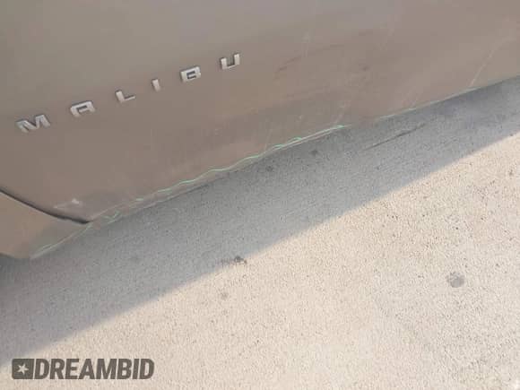 2022 Chevrolet Malibu LS с VIN 1G1ZB5ST7NF215247, выставлен на аукционе IAAI как лот 43224426 с пробегом 108 486 миль миль и . История ставок и продаж доступна на DreamBid. Изображение 6.