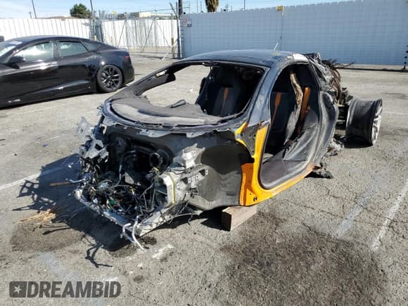 ✅ 2019 McLaren 570S • VIN: SBM13FAA4KW007983 • Lot: 64694102. Wystawiony na Copart z przebiegiem Nie podano. Bezpłatny archiwum sprzedaży aukcyjnych z USA i szczegółowy raport historii pojazdu na DreamBid. Zdjęcie 2.