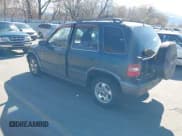 ✅ 2002 Kia Sportage • VIN: KNDJA723925120001 • Lot: 41931419. Listed on IAAI with 145,675 mi. Free auction sales archive from the USA and detailed vehicle history report at DreamBid. Image 3.