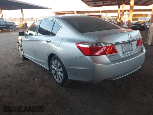 ✅ 2014 Honda Accord EX-L • VIN: 1HGCR2F8XEA019668 • Lot: 43641886. Listed on IAAI with 212,416 mi. Free auction sales archive from the USA and detailed vehicle history report at DreamBid. Image 3.