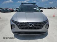 ✅ 2023 Hyundai Tucson SEL Convenience • VIN: KM8JFCA11PU105222 • Lot: 51111963. Wystawiony na Copart z przebiegiem 1 071 mil. Bezpłatny archiwum sprzedaży aukcyjnych z USA i szczegółowy raport historii pojazdu na DreamBid. Zdjęcie 5.
