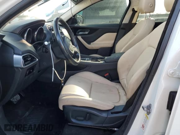 ✅ 2017 Jaguar F-Pace • VIN: SADCS2BN3HA086281 • Лот: 71526545. Опубликован ранее на Copart с пробегом 94 050 миль. Бесплатный доступ к архиву аукционных продаж из США и подробный отчёт об истории автомобиля на DreamBid. Изображение 7.