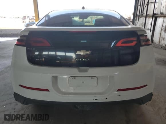 ✅ 2012 Chevrolet Volt • VIN: 1G1RB6E40CU103988 • Lot: 73890694. Wystawiony na Copart z przebiegiem 115 133 mil. Bezpłatny archiwum sprzedaży aukcyjnych z USA i szczegółowy raport historii pojazdu na DreamBid. Zdjęcie 6.