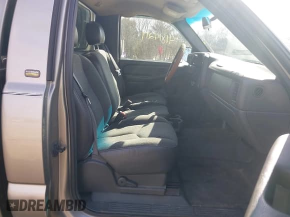 ✅ 2003 Chevrolet Silverado 1500 Work Truck • VIN: 1GCEC14X73Z171757 • Лот: 41814219. Опубликован ранее на IAAI с пробегом 123 206 миль. Бесплатный доступ к архиву аукционных продаж из США и подробный отчёт об истории автомобиля на DreamBid. Изображение 5.