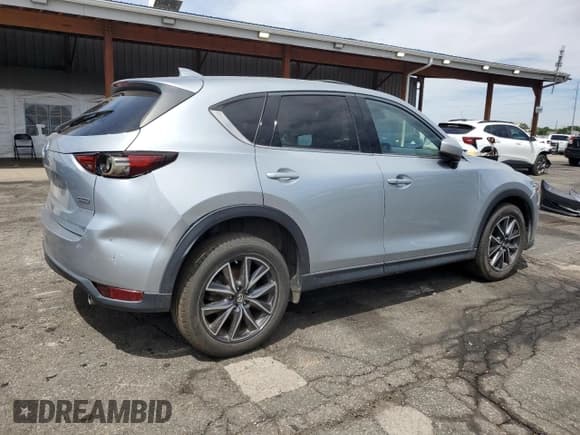 ✅ 2018 Mazda CX-5 Grand Touring • VIN: JM3KFADMXJ1375195 • Lot: 66651055. Wystawiony na Copart z przebiegiem 66 800 mil. Bezpłatny archiwum sprzedaży aukcyjnych z USA i szczegółowy raport historii pojazdu na DreamBid. Zdjęcie 3.
