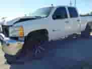 2007 Chevrolet Silverado 2500HD 1LT z VIN 1GCHK23687F509446, wystawiony jako IAAI lot #43417222 z przebiegiem 397 685 mil mil oraz . Historia ofert i sprzedaży dostępna na DreamBid. Obrazek 2.
