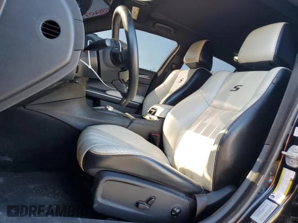 ✅ 2017 Chrysler 300 S Alloy Edition • VIN: 2C3CCABT5HH577085 • Lot: 78660874. Listed on Copart with 116,669 mi. Free auction sales archive from the USA and detailed vehicle history report at DreamBid. Image 7.