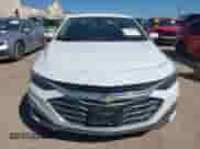 2025 Chevrolet Malibu LT z VIN 1G1ZD5ST2SF122545, wystawiony jako IAAI lot #43599009 z przebiegiem 32 131 mil mil oraz . Historia ofert i sprzedaży dostępna na DreamBid. Obrazek 12.