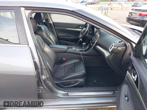 ✅ 2017 Nissan Maxima S • VIN: 1N4AA6AP6HC426808 • Lot: 43686777. Listed on IAAI with 41,426 mi. Free auction sales archive from the USA and detailed vehicle history report at DreamBid. Image 5.