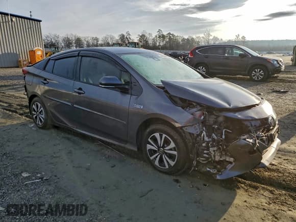 ✅ 2017 Toyota Prius Advanced • VIN: JTDKARFP2H3049838 • Lot: 96354525. Wystawiony na Copart z przebiegiem 47 247 mil. Bezpłatny archiwum sprzedaży aukcyjnych z USA i szczegółowy raport historii pojazdu na DreamBid. Zdjęcie 4.
