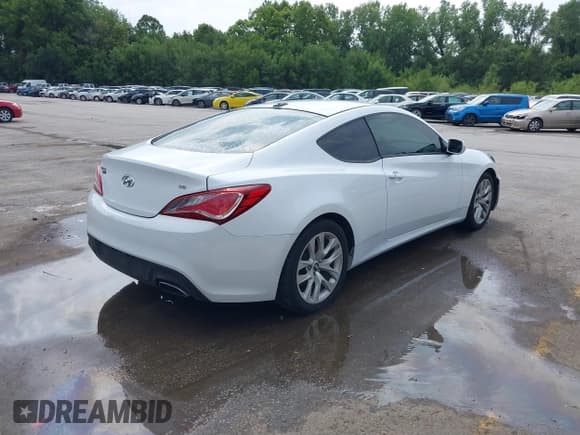 ✅ 2015 Hyundai Genesis Coupe 3.8L Base • VIN: KMHHT6KJ2FU127526 • Lot: 40015892. Listed on IAAI with 110,921 mi. Free auction sales archive from the USA and detailed vehicle history report at DreamBid. Image 4.
