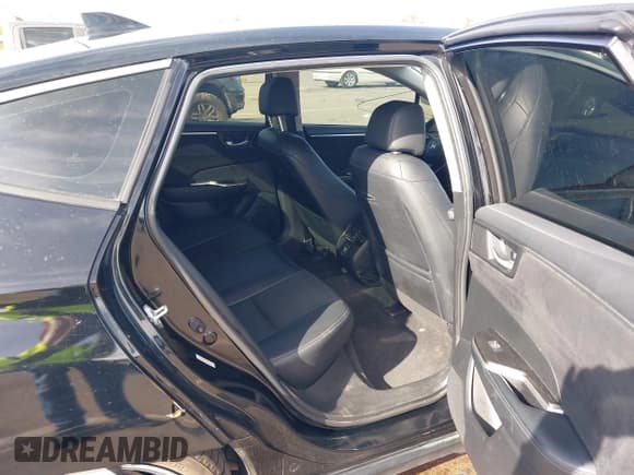 ✅ 2018 Honda Clarity Touring • VIN: JHMZC5F32JC002571 • Lot: 43426854. Wystawiony na IAAI z przebiegiem Nie podano. Bezpłatny archiwum sprzedaży aukcyjnych z USA i szczegółowy raport historii pojazdu na DreamBid. Zdjęcie 8.