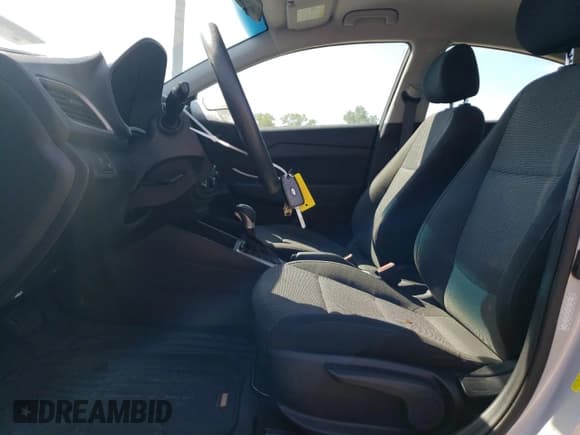 ✅ 2021 Hyundai Accent SE • VIN: 3KPC24A63ME143281 • Лот: 71716734. Опубликован ранее на Copart с пробегом 46 183 миль. Бесплатный доступ к архиву аукционных продаж из США и подробный отчёт об истории автомобиля на DreamBid. Изображение 7.