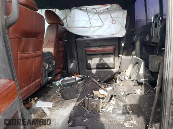 ✅ 2011 Ford F-350 King Ranch • VIN: 1FT8W3BT1BEA51023 • Lot: 90067555. Listed on Copart with 366,981 mi. Free auction sales archive from the USA and detailed vehicle history report at DreamBid. Image 10.