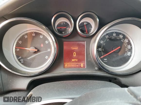 ✅ 2019 Buick Cascada Premium • VIN: W04WH3N58KG344348 • Лот: 52809325. Опубликован ранее на Copart с пробегом 35 600 миль. Бесплатный доступ к архиву аукционных продаж из США и подробный отчёт об истории автомобиля на DreamBid. Изображение 9.