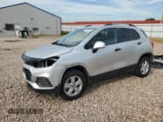 ✅ 2022 Chevrolet Trax LT • VIN: KL7CJPSM9NB529636 • Lot: 70163715. Listed on Copart with 28,136 mi. Free auction sales archive from the USA and detailed vehicle history report at DreamBid. Image 1.