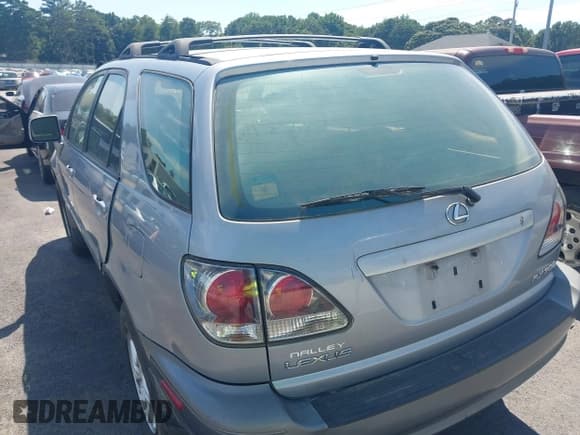 ✅ 2002 Lexus RX 300 • VIN: JTJGF10U320144793 • Lot: 43033571. Wystawiony na IAAI z przebiegiem 202 293 mil. Bezpłatny archiwum sprzedaży aukcyjnych z USA i szczegółowy raport historii pojazdu na DreamBid. Zdjęcie 3.