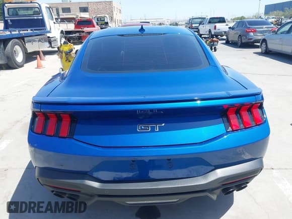 ✅ 2024 Ford Mustang GT • VIN: 1FA6P8CF8R5430448 • Lot: 42486850. Listed on IAAI with 5,647 mi. Free auction sales archive from the USA and detailed vehicle history report at DreamBid. Image 16.