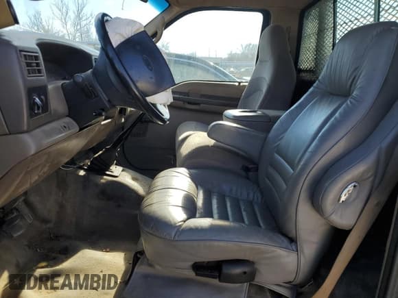 ✅ 2000 Ford F-250 XL • VIN: 1FTNF21F6YEC44947 • Lot: 74384273. Listed on Copart with 352,251 mi. Free auction sales archive from the USA and detailed vehicle history report at DreamBid. Image 7.