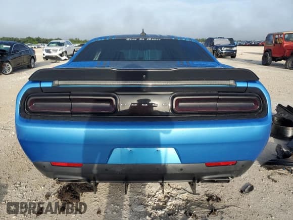 ✅ 2015 Dodge Challenger R/T Plus Shaker • VIN: 2C3CDZBT0FH923956 • Lot: 70082364. Wystawiony na Copart z przebiegiem 31 365 mil. Bezpłatny archiwum sprzedaży aukcyjnych z USA i szczegółowy raport historii pojazdu na DreamBid. Zdjęcie 6.