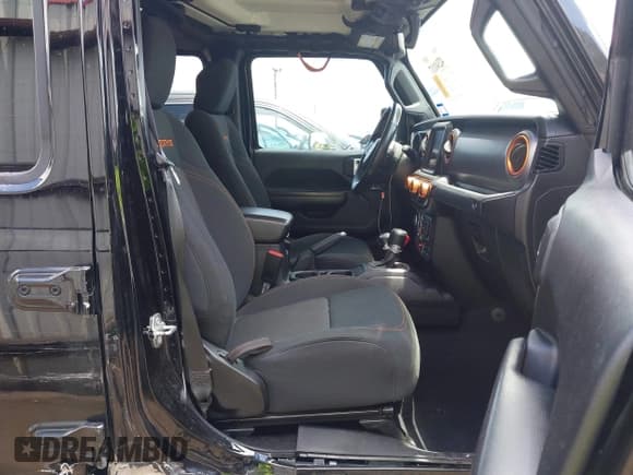 ✅ 2021 Jeep Gladiator Mojave • VIN: 1C6JJTEGXML569376 • Lot: 42341117. Wystawiony na IAAI z przebiegiem 59 661 mil. Bezpłatny archiwum sprzedaży aukcyjnych z USA i szczegółowy raport historii pojazdu na DreamBid. Zdjęcie 5.