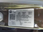 ✅ 2023 GMC Canyon 4WD AT4 • VIN: 1GTP6DEK5P1231432 • Lot: 41785102. Listed on IAAI with 33,154 mi. Free auction sales archive from the USA and detailed vehicle history report at DreamBid. Image 9.