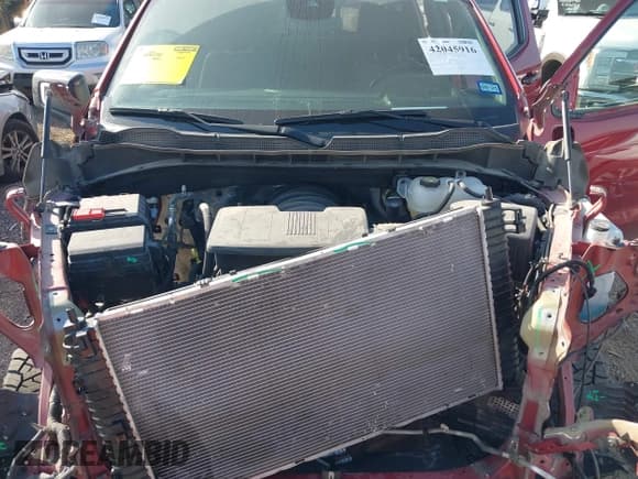 ✅ 2022 Chevrolet Silverado 1500 LT Trail Boss • VIN: 3GCUDFED5NG572592 • Lot: 42045916. Wystawiony na IAAI z przebiegiem 120 559 mil. Bezpłatny archiwum sprzedaży aukcyjnych z USA i szczegółowy raport historii pojazdu na DreamBid. Zdjęcie 10.