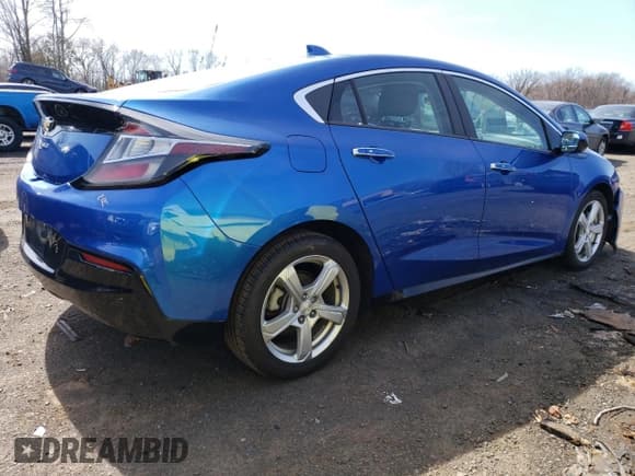 ✅ 2017 Chevrolet Volt LT • VIN: 1G1RC6S51HU200750 • Lot: 48305874. Wystawiony na Copart z przebiegiem 78 305 mil. Bezpłatny archiwum sprzedaży aukcyjnych z USA i szczegółowy raport historii pojazdu na DreamBid. Zdjęcie 3.