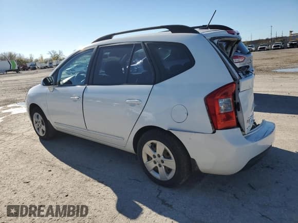 ✅ 2009 Kia Rondo LX • VIN: KNAFG528197222070 • Лот: 79863504. Опубликован ранее на Copart с пробегом 181 878 миль. Бесплатный доступ к архиву аукционных продаж из США и подробный отчёт об истории автомобиля на DreamBid. Изображение 2.