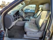 ✅ 2013 Chevrolet Suburban LT • VIN: 1GNSCJE0XDR242026 • Lot: 89857545. Listed on Copart with 183,671 mi. Free auction sales archive from the USA and detailed vehicle history report at DreamBid. Image 7.