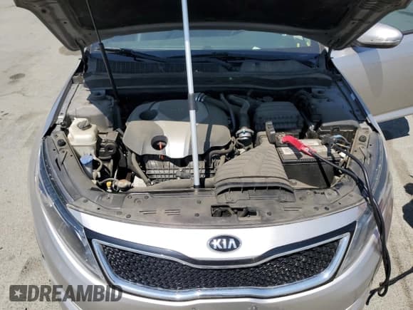 ✅ 2014 Kia Optima SX Turbo • VIN: 5XXGR4A61EG295498 • Lot: 59769615. Wystawiony na Copart z przebiegiem 146 849 mil. Bezpłatny archiwum sprzedaży aukcyjnych z USA i szczegółowy raport historii pojazdu na DreamBid. Zdjęcie 11.