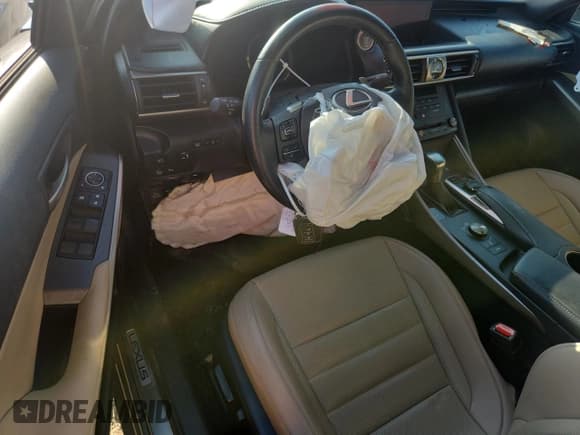 ✅ 2019 Lexus IS 300 F Sport • VIN: JTHBA1D29K5088395 • Lot: 90460405. Listed on Copart with 50,970 mi. Free auction sales archive from the USA and detailed vehicle history report at DreamBid. Image 8.