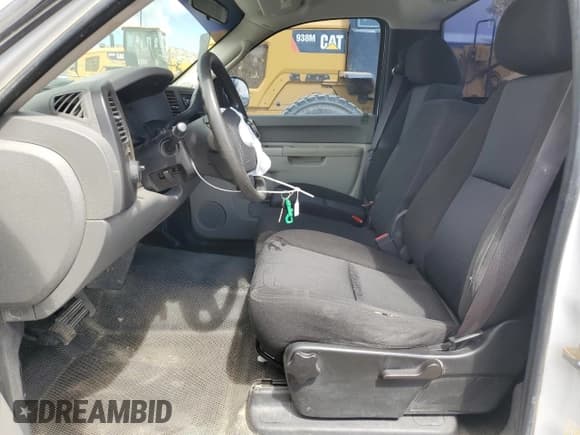 ✅ 2010 Chevrolet Silverado 1500 Work Truck • VIN: 1GCPCPEX5AZ184238 • Lot: 60125635. Listed on Copart with 326,202 mi. Free auction sales archive from the USA and detailed vehicle history report at DreamBid. Image 7.