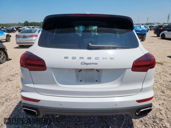 ✅ 2018 Porsche Cayenne • VIN: WP1AA2A23JKA04545 • Лот: 69367025. Опубликован ранее на Copart с пробегом 73 567 миль. Бесплатный доступ к архиву аукционных продаж из США и подробный отчёт об истории автомобиля на DreamBid. Изображение 6.