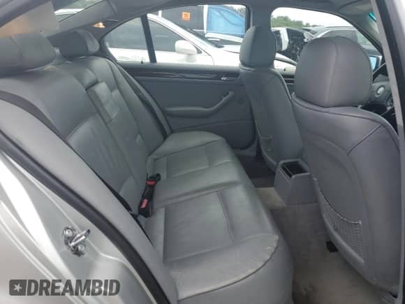 2000 BMW 3 Series 323i with VIN WBAAM3335YCA86464, listed as a Copart auction lot 61687574 with 151,447 mi miles and Salvage title. Bid and sale history available at DreamBid. Image 10.