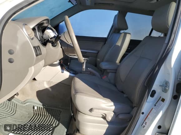 ✅ 2010 Suzuki Grand Vitara • VIN: JS3TD1D9XA4100537 • Лот: 87817905. Опубликован ранее на Copart с пробегом 107 083 миль. Бесплатный доступ к архиву аукционных продаж из США и подробный отчёт об истории автомобиля на DreamBid. Изображение 7.