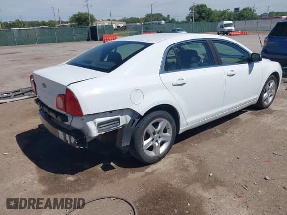 ✅ 2009 Chevrolet Malibu 1FL • VIN: 1G1ZG57K394268854 • Lot: 42277445. Listed on IAAI with 110,311 mi. Free auction sales archive from the USA and detailed vehicle history report at DreamBid. Image 4.