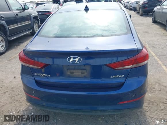 ✅ 2017 Hyundai Elantra SE • VIN: 5NPD84LF5HH097924 • Lot: 42887013. Listed on IAAI with 84,156 mi. Free auction sales archive from the USA and detailed vehicle history report at DreamBid. Image 17.