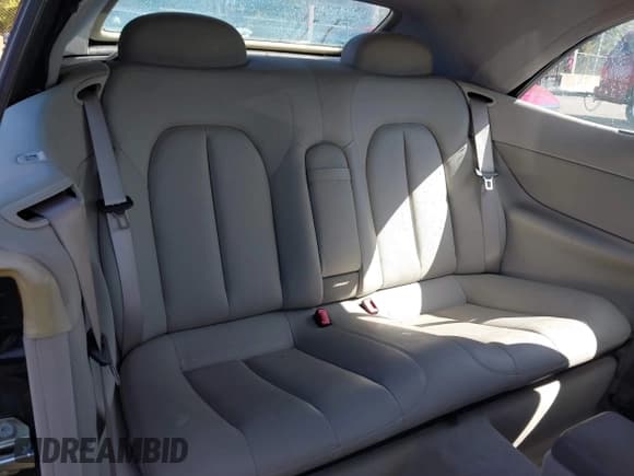 ✅ 2002 Mercedes-Benz CLK 320/430 • VIN: WDBLK70G92T108548 • Lot: 41848186. Listed on IAAI with 89,230 mi. Free auction sales archive from the USA and detailed vehicle history report at DreamBid. Image 8.