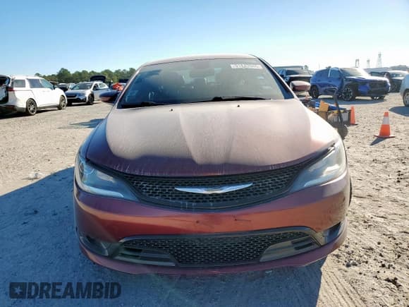 ✅ 2015 Chrysler 200 S • VIN: 1C3CCCBG2FN518076 • Lot: 91842065. Listed on Copart with 67,108 mi. Free auction sales archive from the USA and detailed vehicle history report at DreamBid. Image 5.
