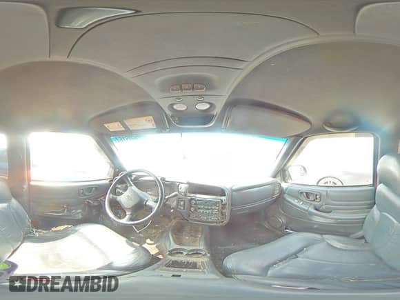 2002 Chevrolet Blazer LS z VIN 1GNDT13W42K185991, wystawiony jako Copart lot #70605164 z przebiegiem 208 342 mil mil oraz Szkoda całkowita • Salvage title. Historia ofert i sprzedaży dostępna na DreamBid. Obrazek 13.